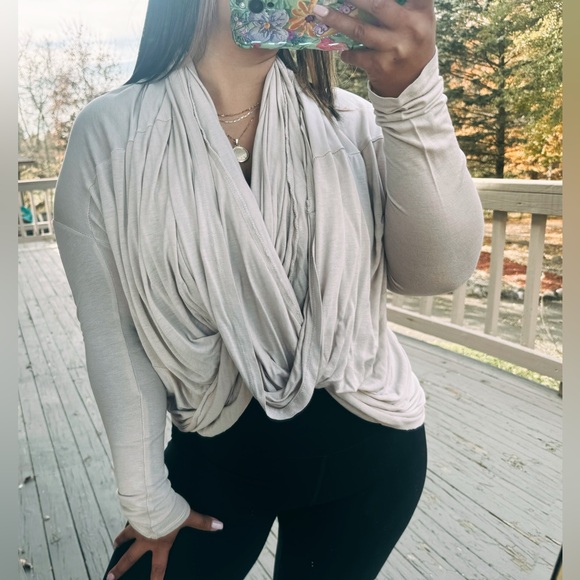 Honey Belle • Wrap Around Long Tunic Cardigan / 2 in 1 - Picture 1 of 11